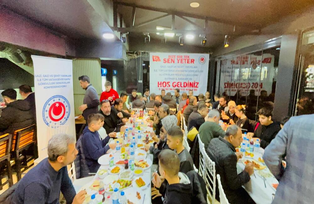 Şehit Gazi-Sen Konfederasyonu Batman’da İftar Programı Düzenledi